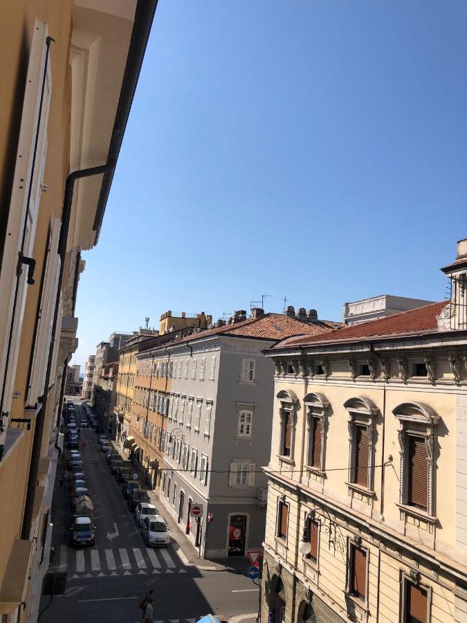 Le Maldobrie Apartment Trieste Ngoại thất bức ảnh